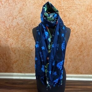 Parrot Design Shawl/Scarf/wrap  one Size